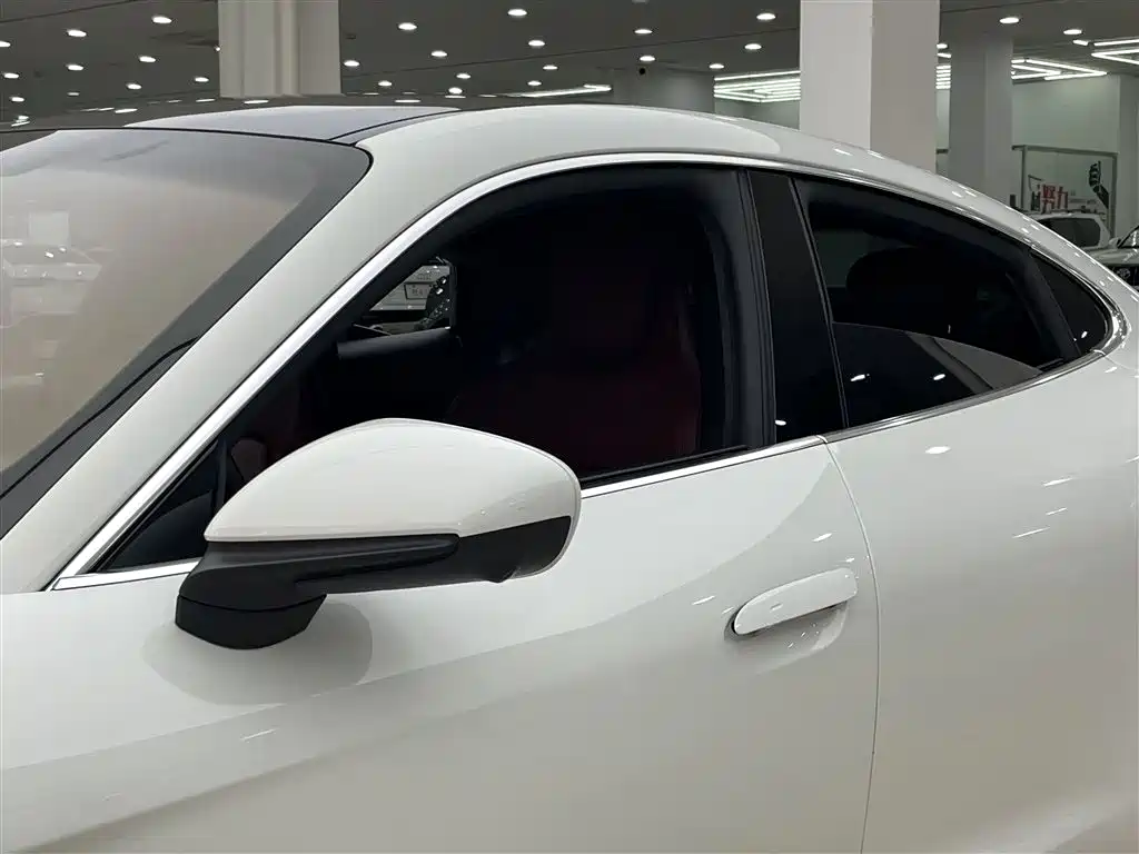 Porsche Taycan 2019 Taycan 4S фото 9