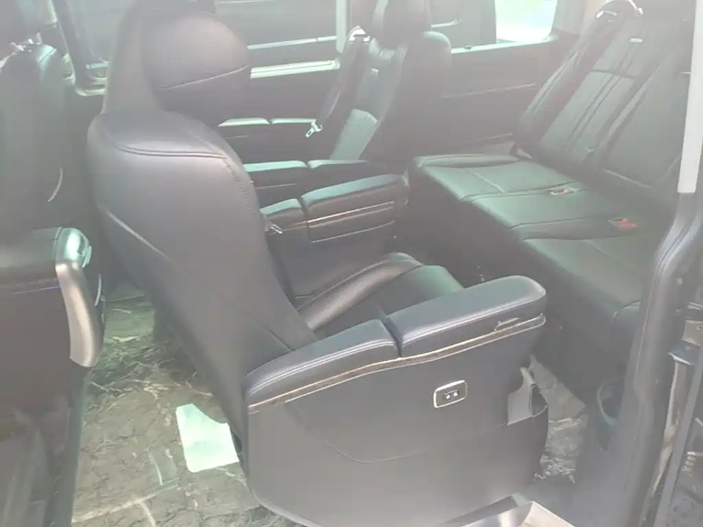 Volkswagen Multivan 2018 2018 2.0TSI 4WD Premium Edition 7-Seater