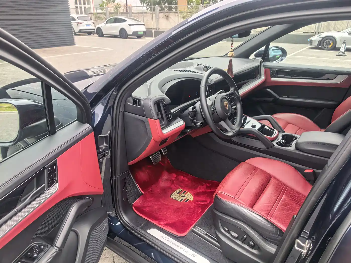 Porsche Cayenne New Energy 2024 Cayenne S E-Hybrid 3.0T фото 10
