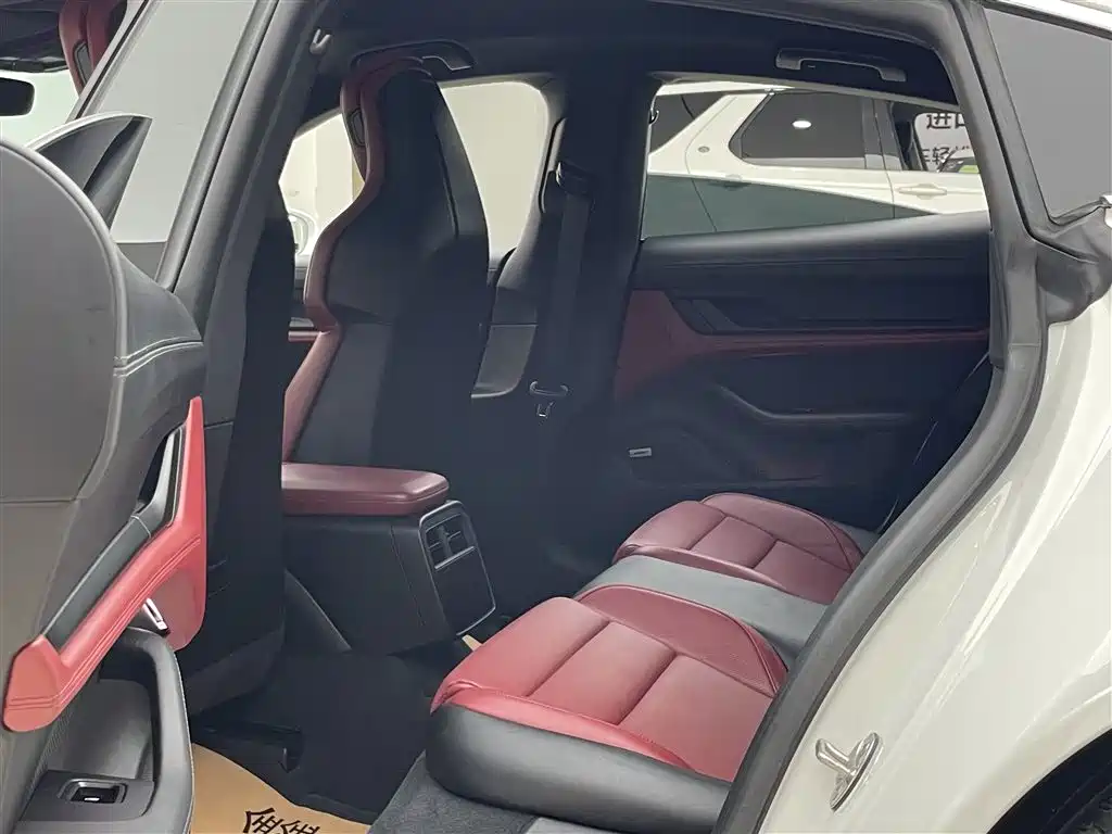 Porsche Taycan 2019 Taycan 4S фото 14