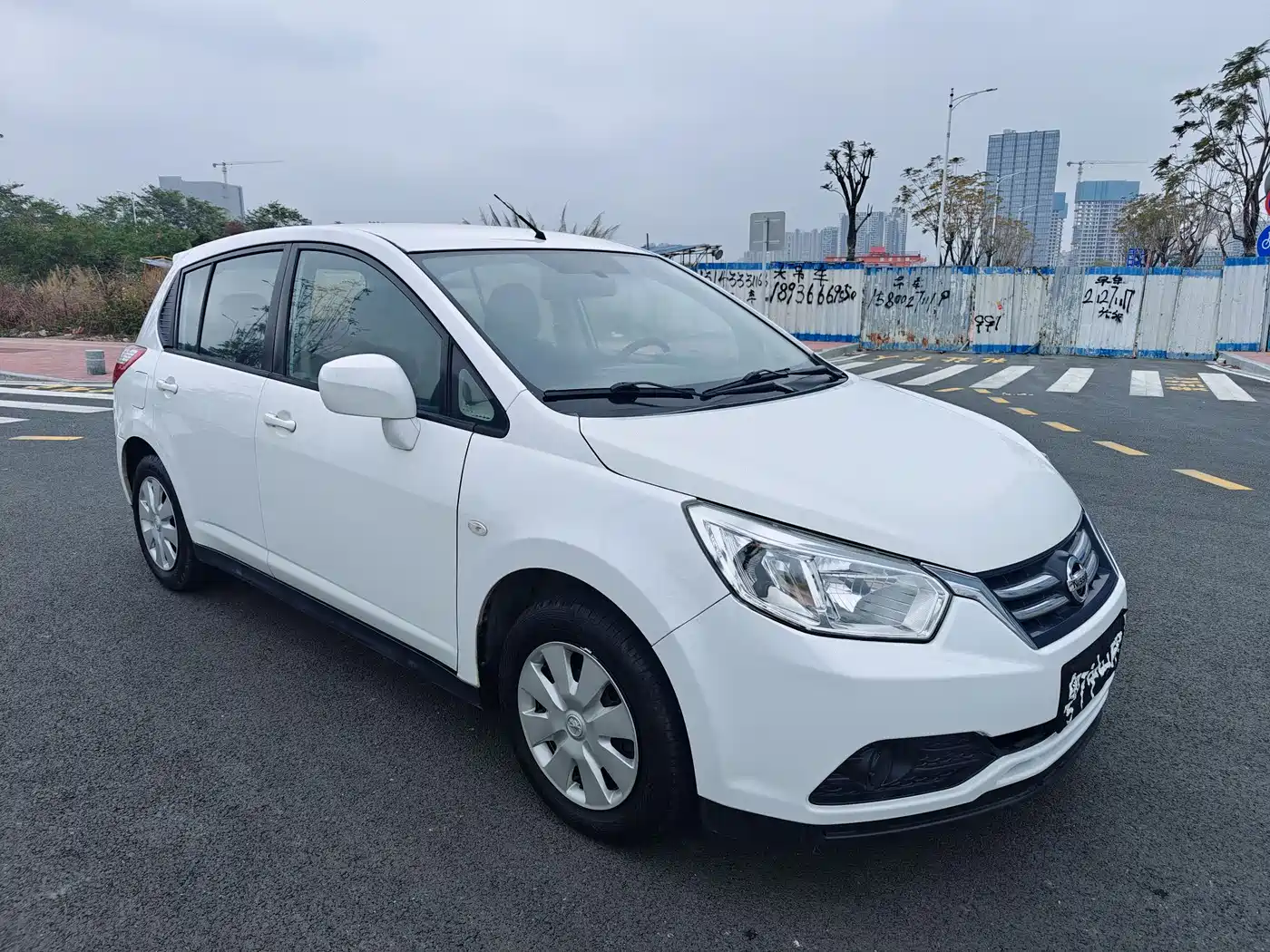 Venucia R50 2016 2015 1.6L Manual Fashion