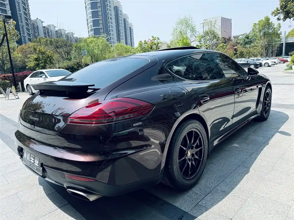 Porsche Panamera 2014 Panamera 3.0T фото 8