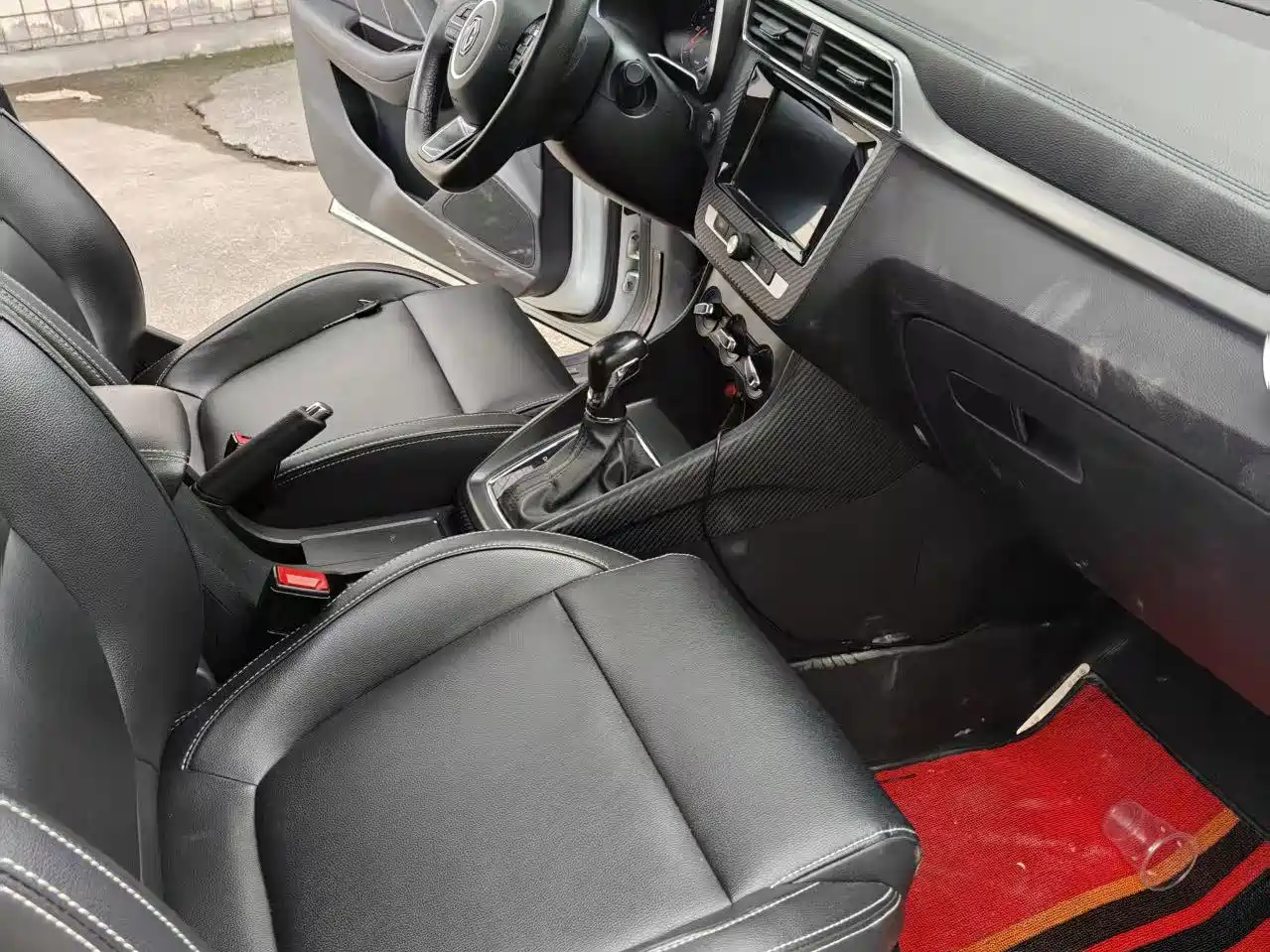 MG ZS 2018 2018 1.5L Automatic Elite China V