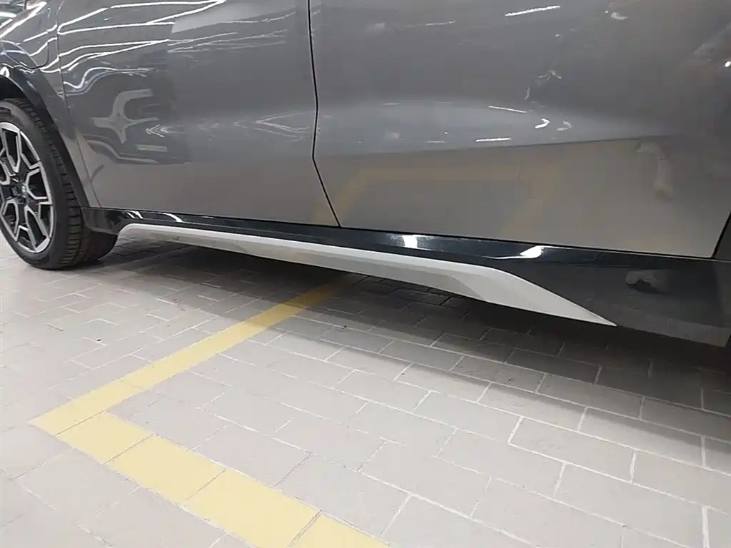 BMW iX1 2023 xDrive30L X Design Package фото 22