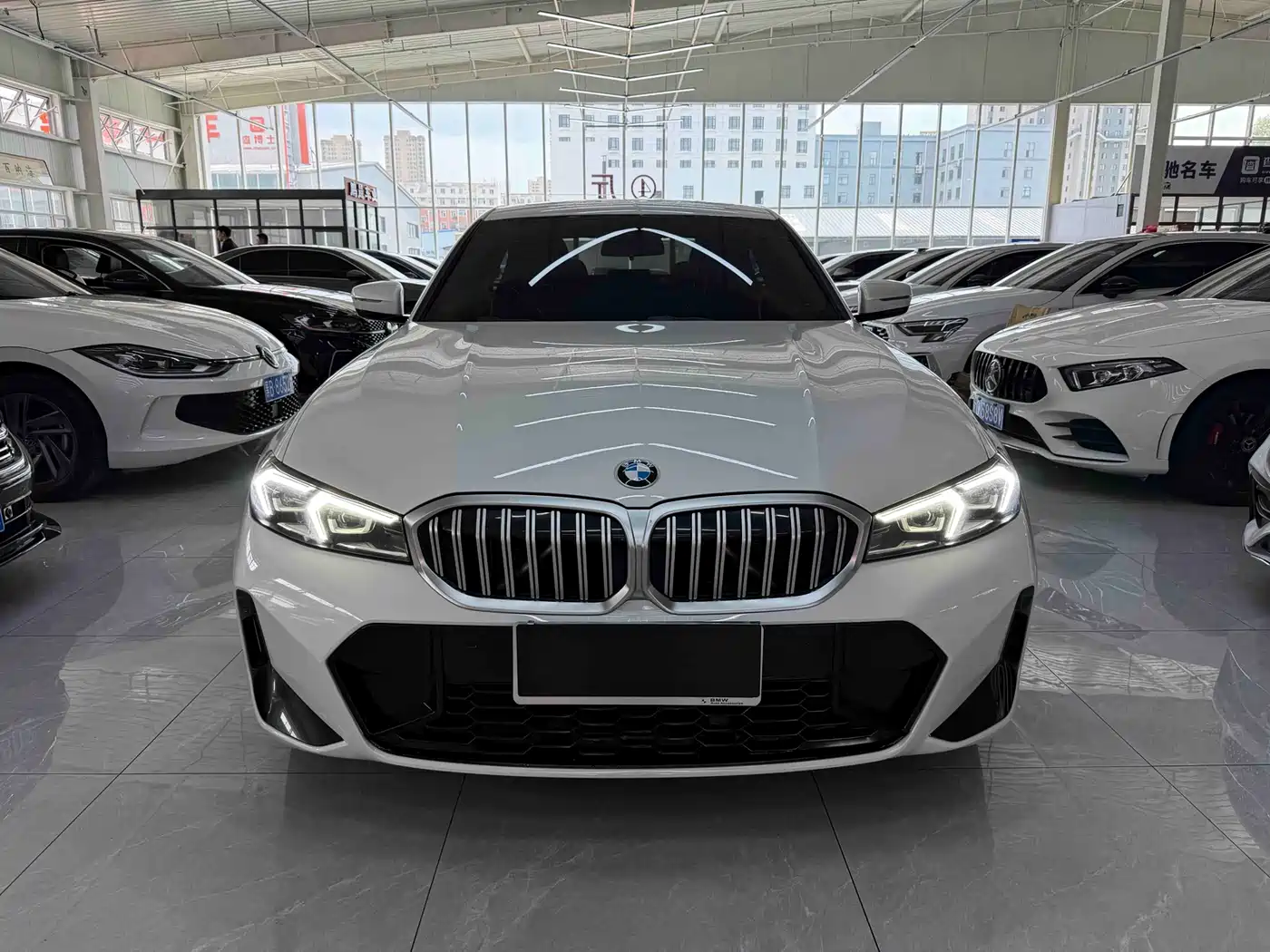 Фото 2 - BMW 3 Series