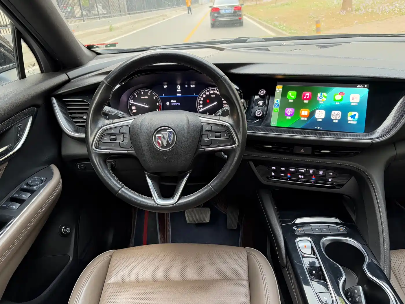 Buick Envision Plus 2022 Enclave Plus 652T 5-Seater Luxury фото 8