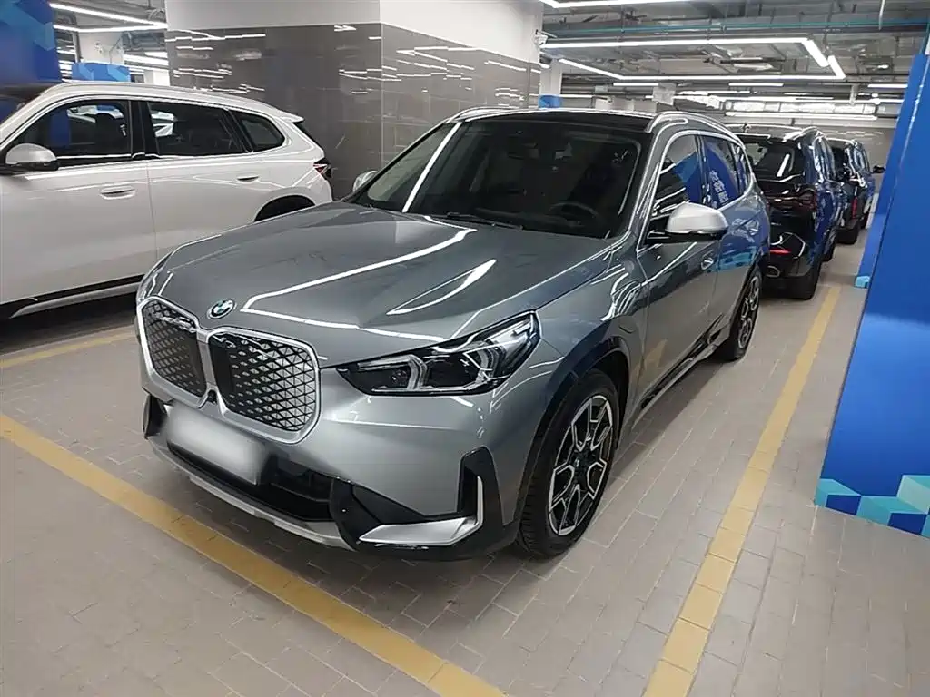 BMW iX1 2023 xDrive30L X Design Package фото 2