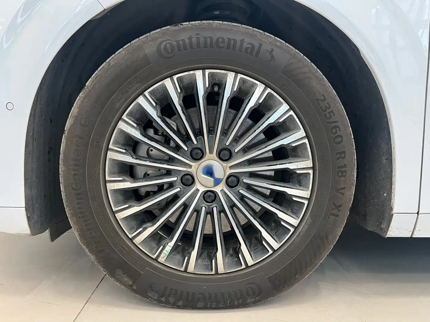 Denza D9 2025 Model DM-i Smart Drive Edition 1020 AWD Flagship фото 15