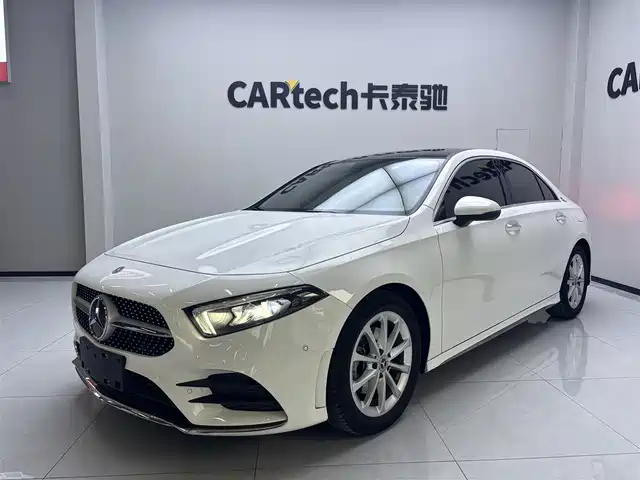 Mercedes-Benz A A 200 L, Спорт-седан Стиль
