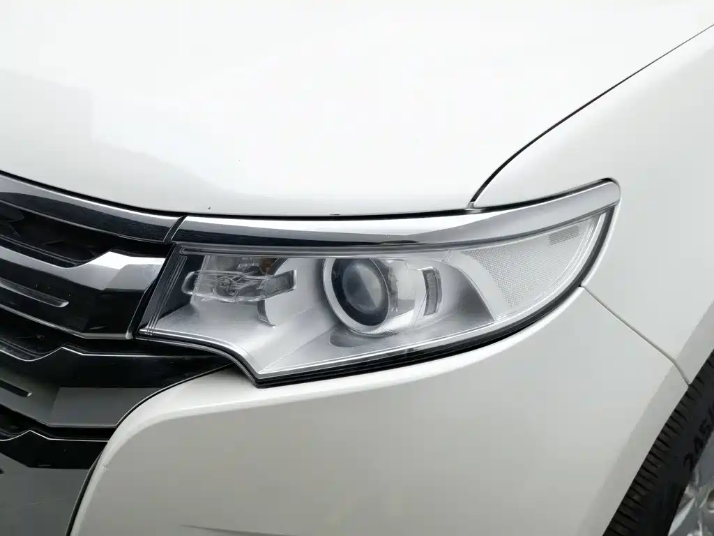 Ford Edge (Import) 2015 2012 2.0T Prestige