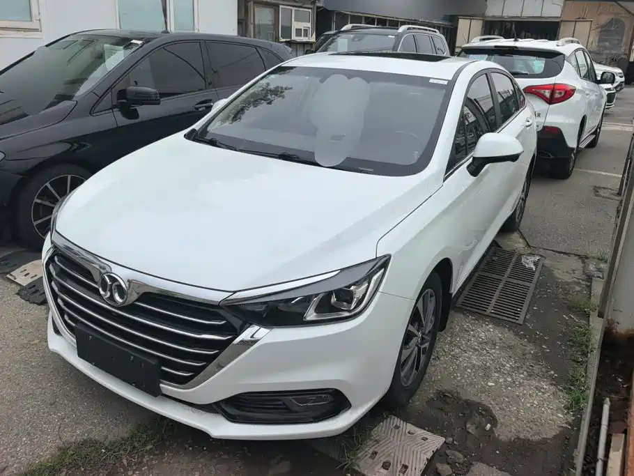 BAIC Senova D50 2019 2019 1.5T CVT Premium Edition China VI