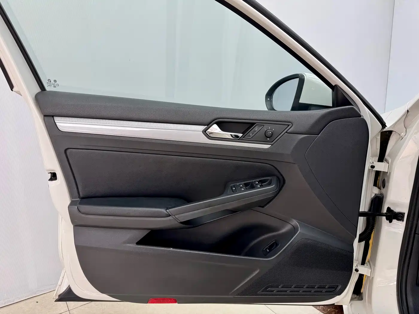 Volkswagen Lamando 2018 230TSI DSG Trend Edition фото 7