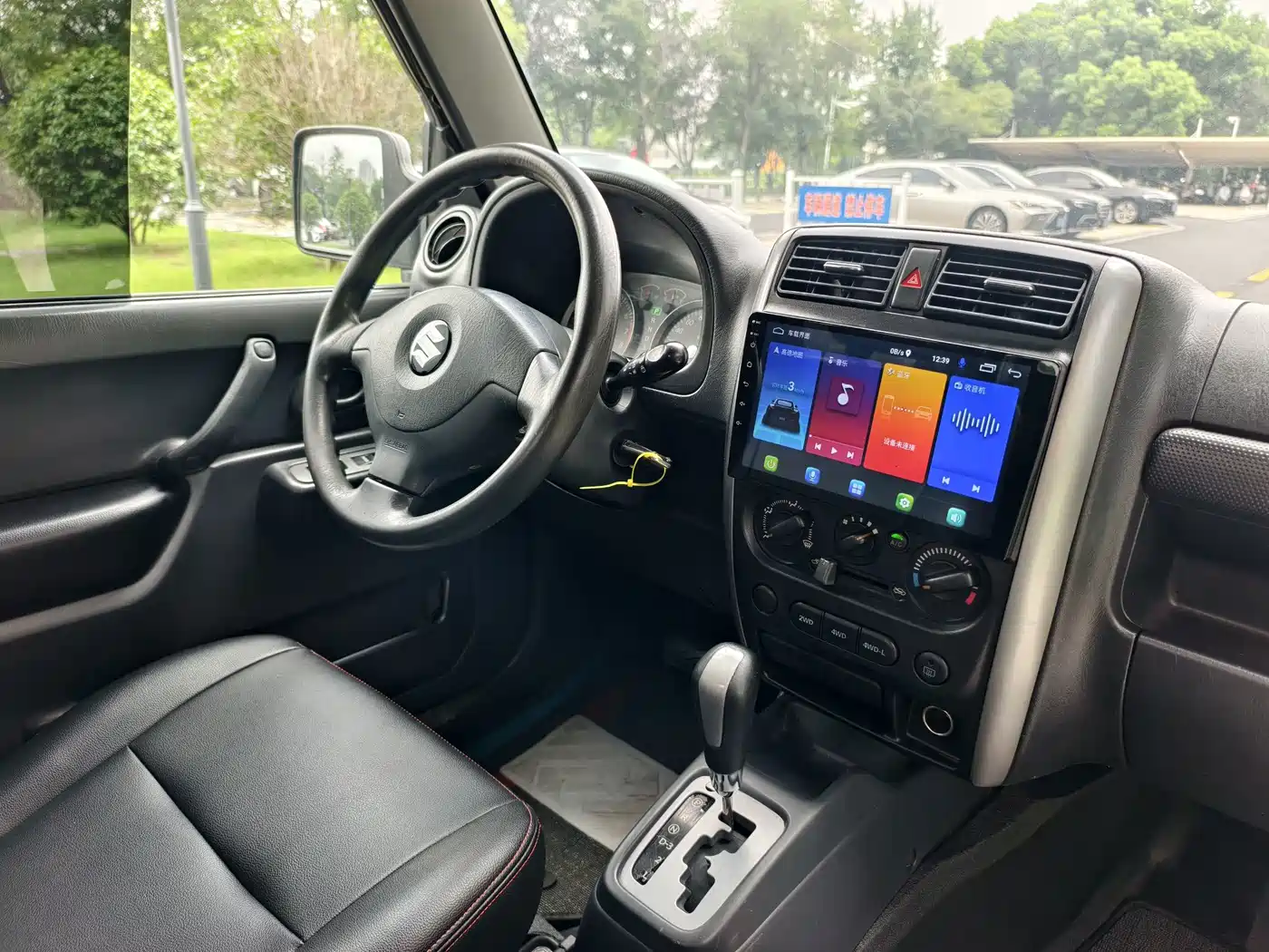 Suzuki Jimny (Import) 2011 2011 1.3 AT Navigation Edition