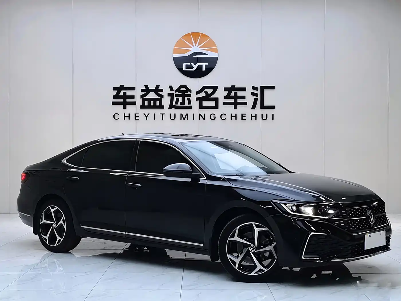 Volkswagen Passat 2024 Model 380TSI Starlight Elite фото 3