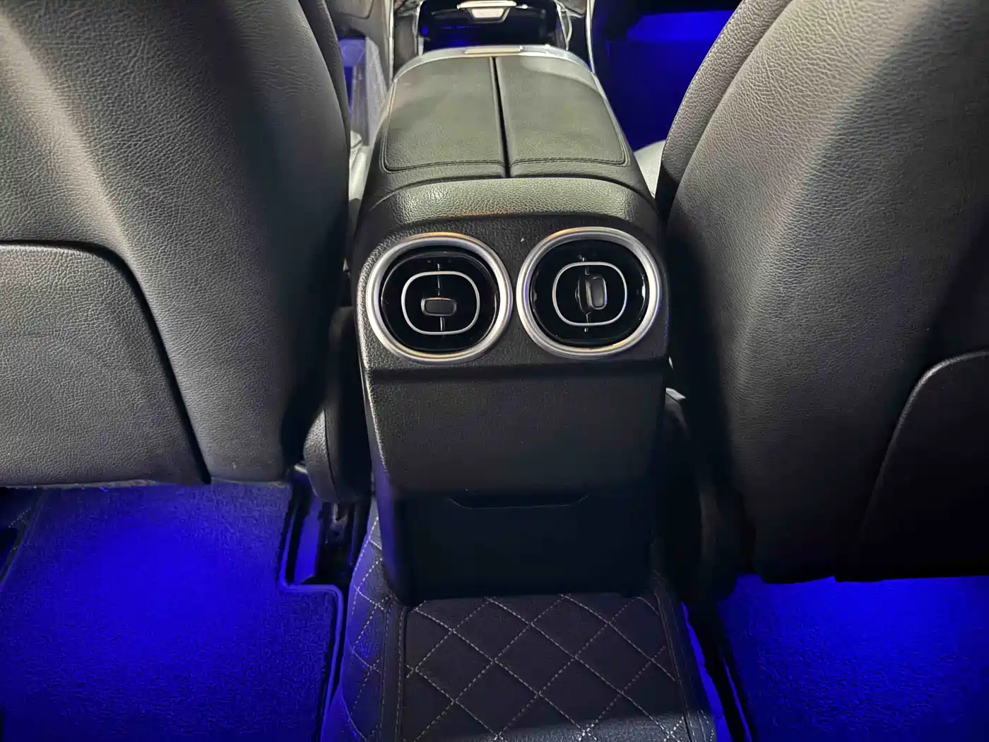 Mercedes-Benz C-Class 2022 C 200 L Sport Version фото 20