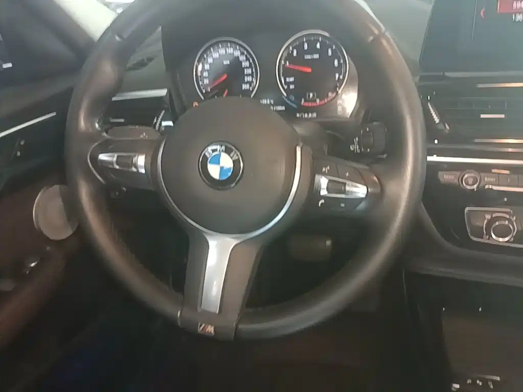 BMW 1 Series 2023 2022 120i M Sport Shadow Edition