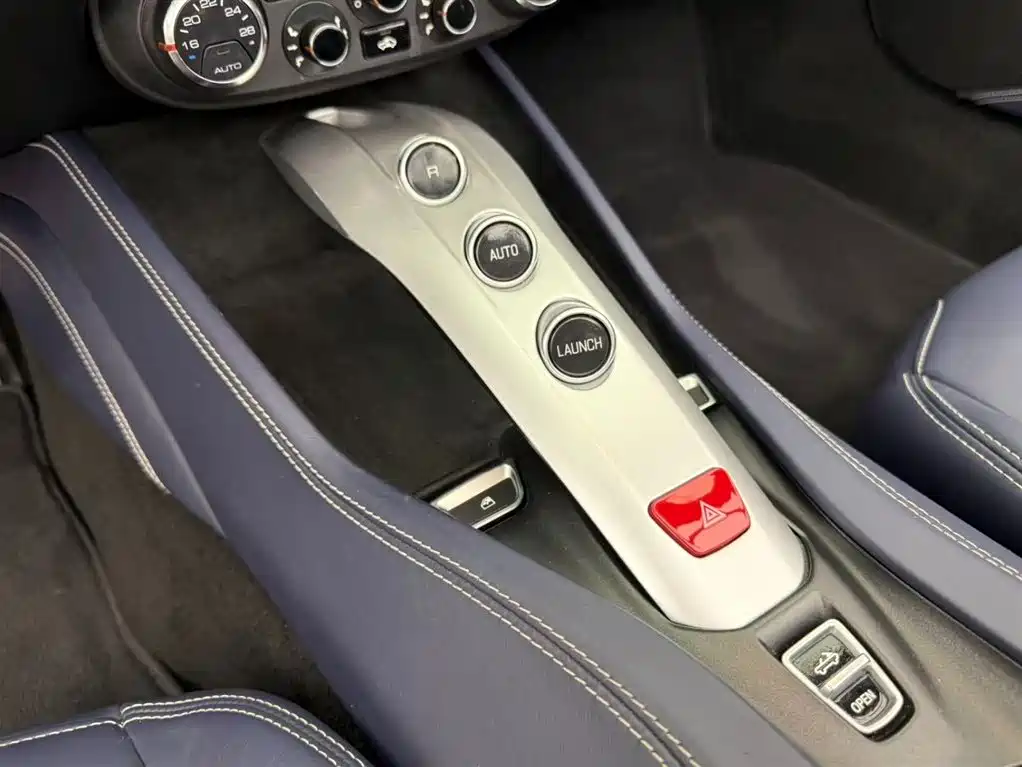Ferrari California T 2016 2015 3.9T Standard