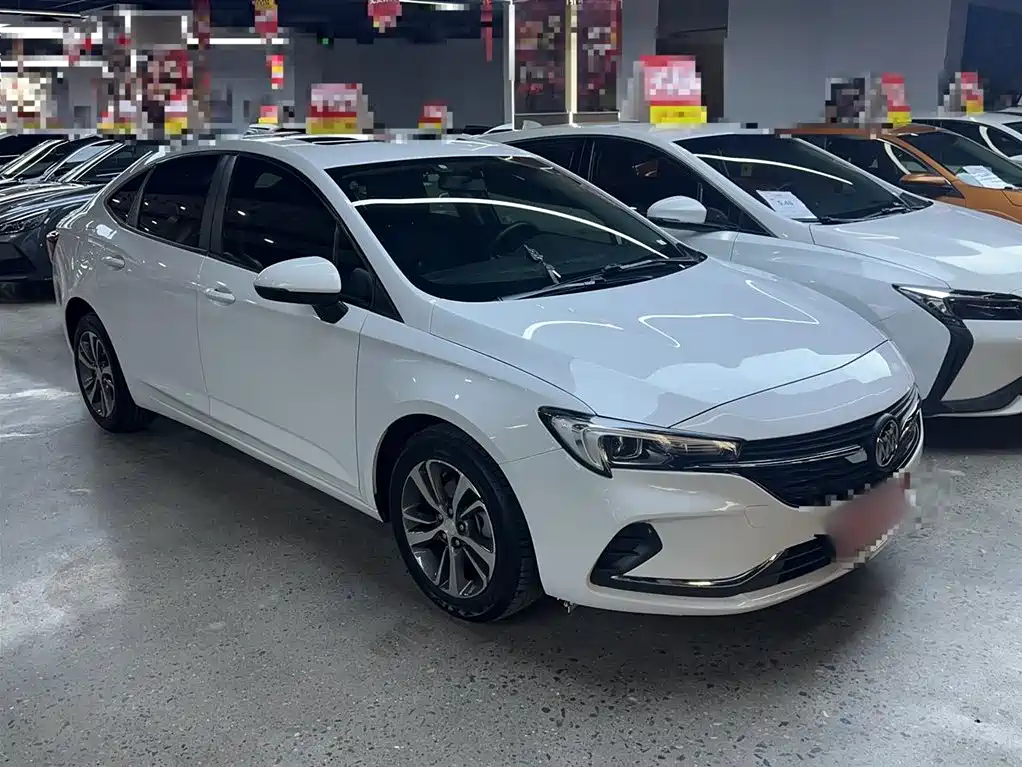 Buick Verano 2020 20T CVT Leading фото 3