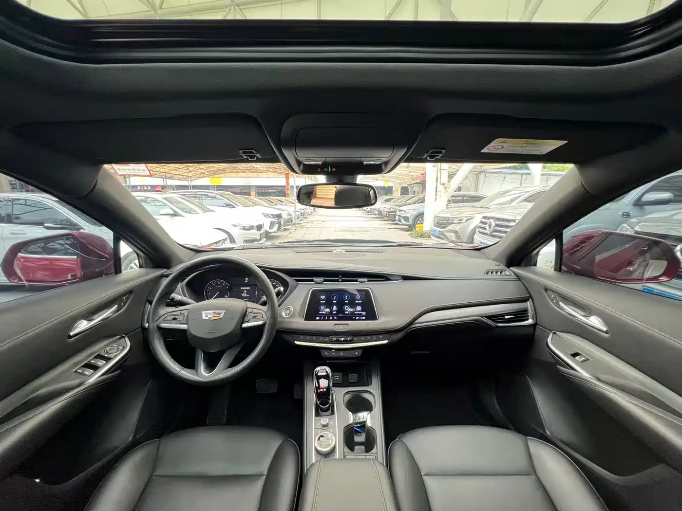 Cadillac XT4 2022 28T FWD Luxury фото 6
