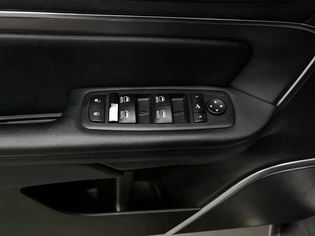 Jeep Grand Commander 2021 2020 2.0T 2WD Elite Edition