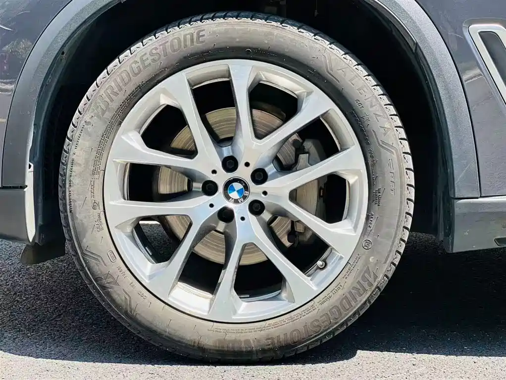 BMW X5 (Import) 2020 xDrive30i X Design Package фото 8