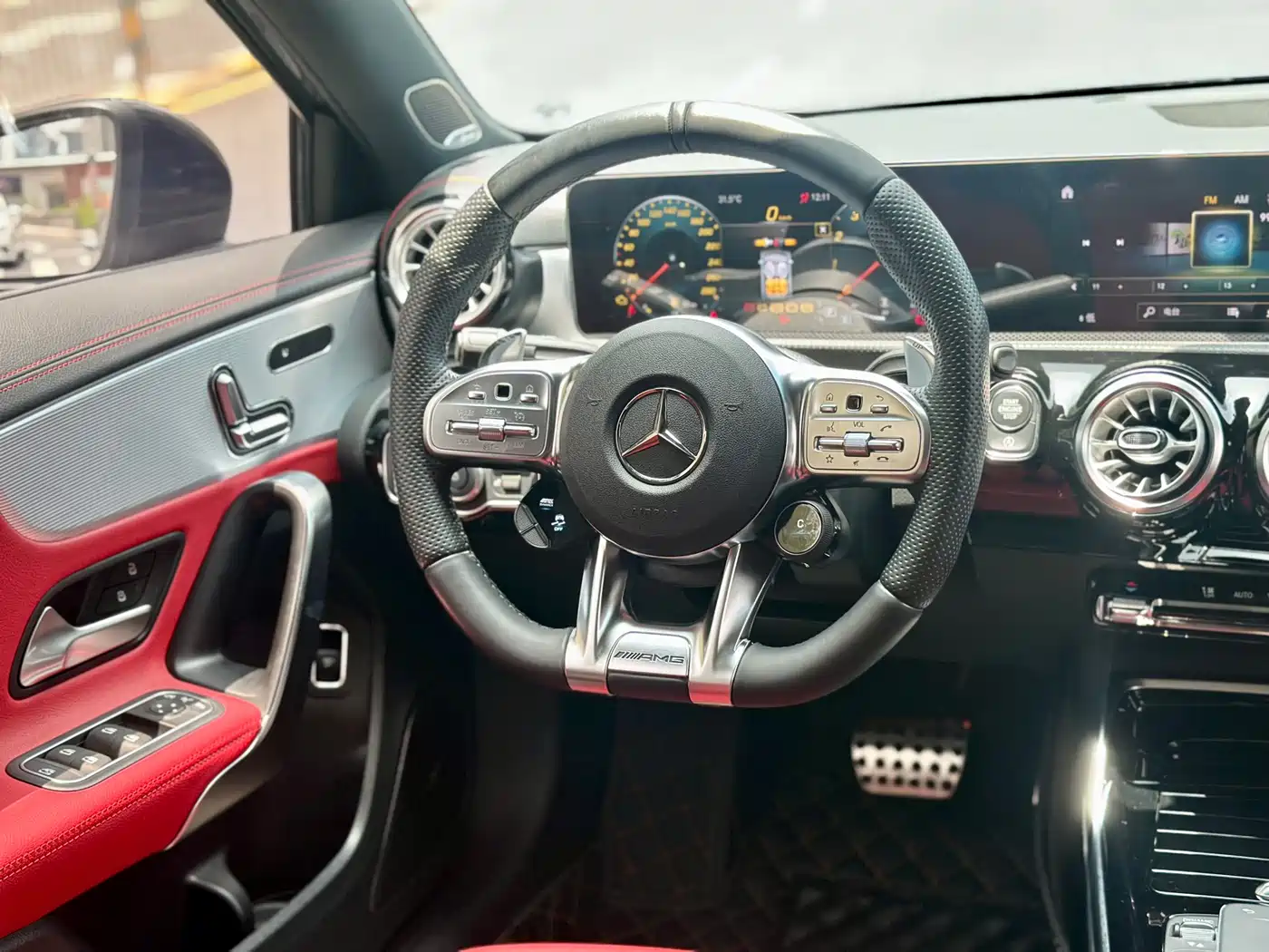 Mercedes-Benz A-Class AMG 2023 Model Year AMG A 35 L 4MATIC фото 10