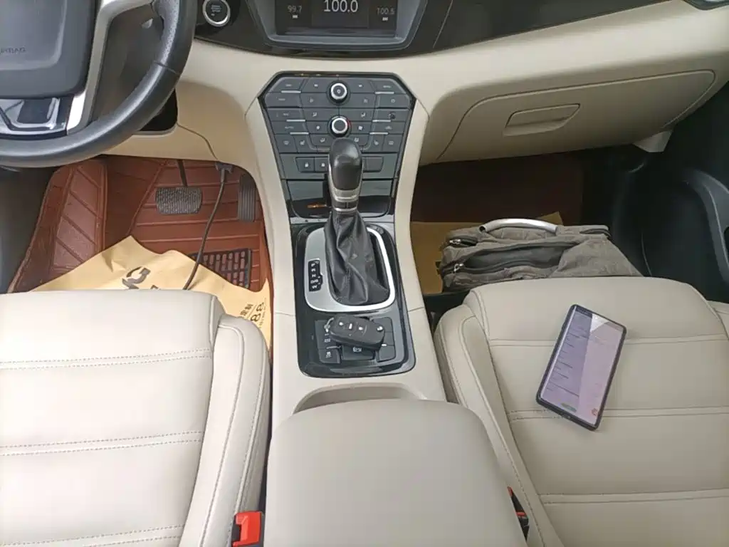 MG Roewe RX5 2015 2015 2.0TGI TST Luxury Edition