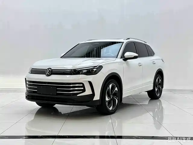 Volkswagen Tiguan L PRO 330TSI, моноприводный