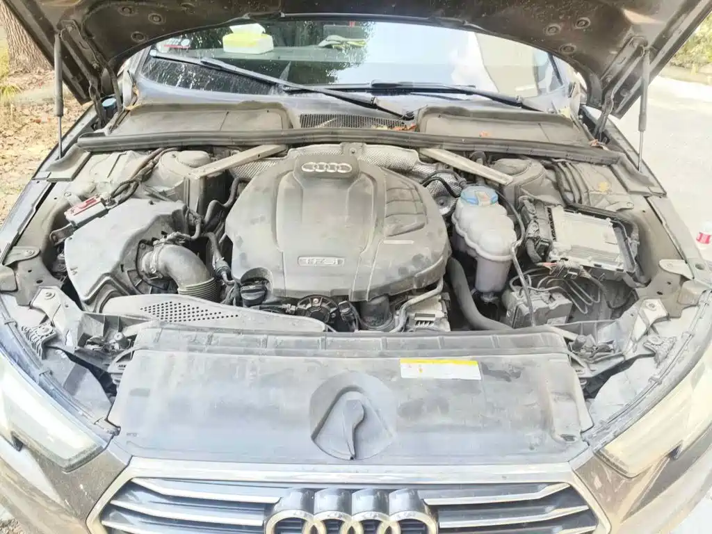 Photo 9 - Audi A4L
