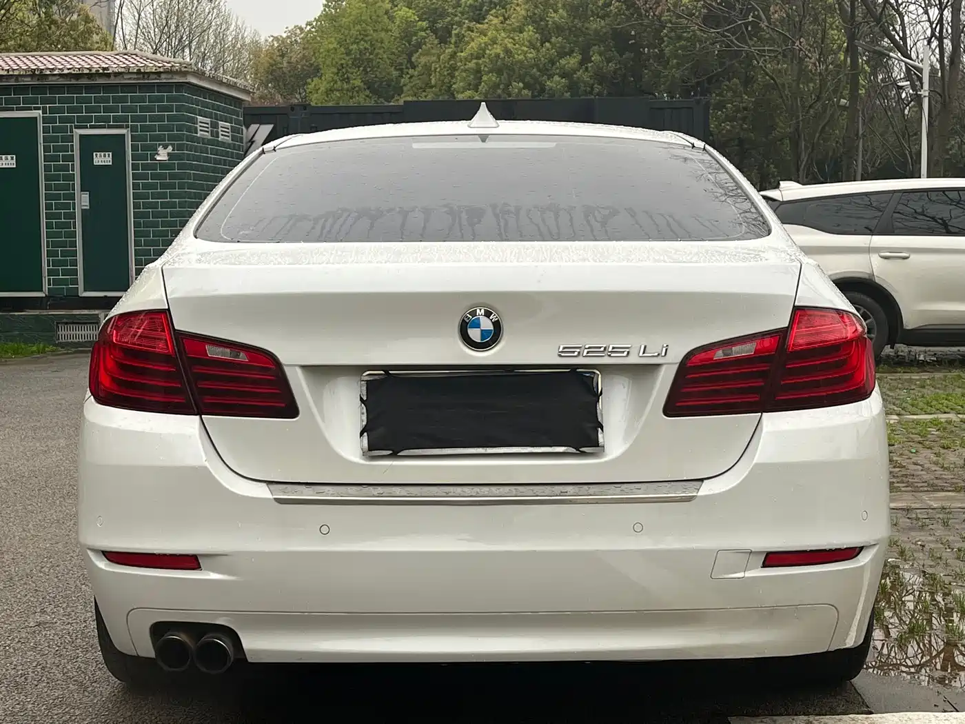 BMW 5 Series 2014 525Li Leading фото 6