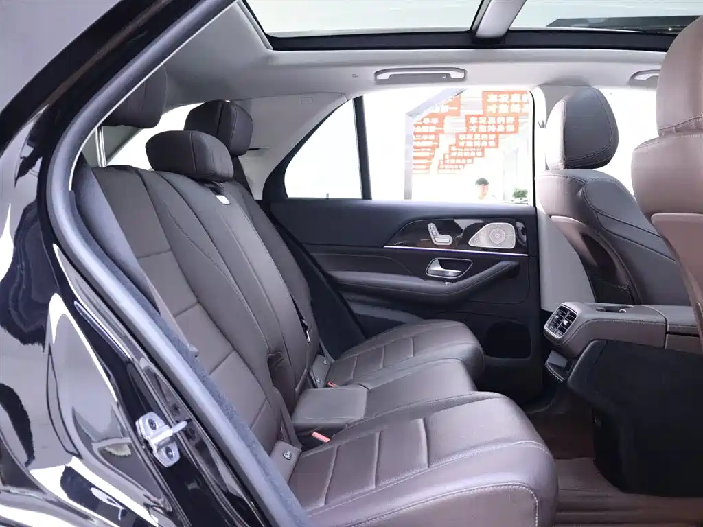 Mercedes-Benz GLE 2021 GLE 350 4MATIC Fashion фото 23