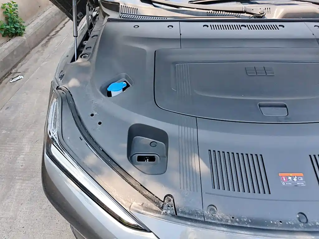 Geely Galaxy Galaxy E8 2025 2024 Model 550km RWD Soaring Dragon Edition