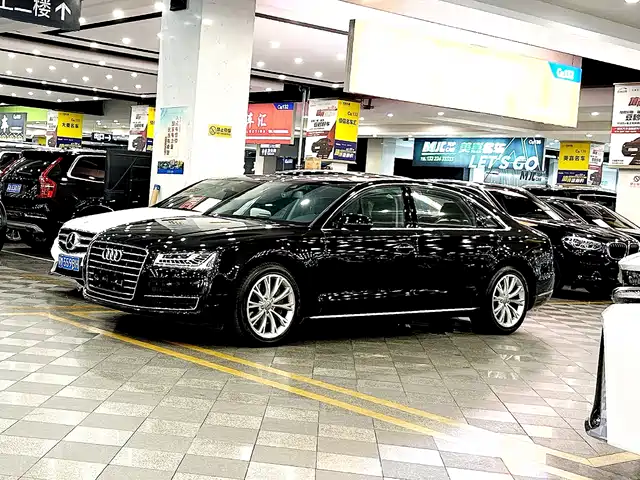 AUDI A8