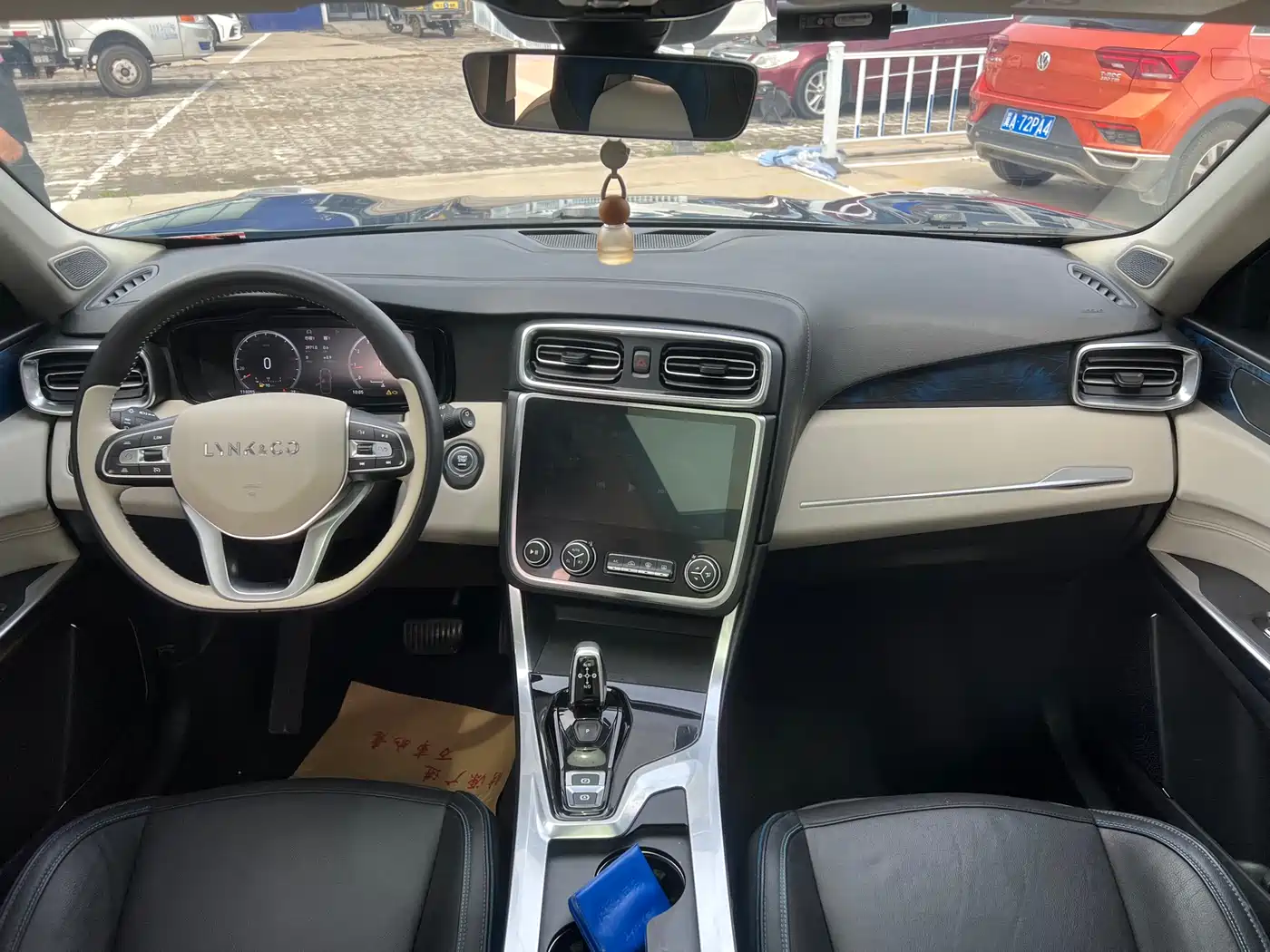 Lynk & Co 01 2017 2.0T 2WD Pro Version фото 5