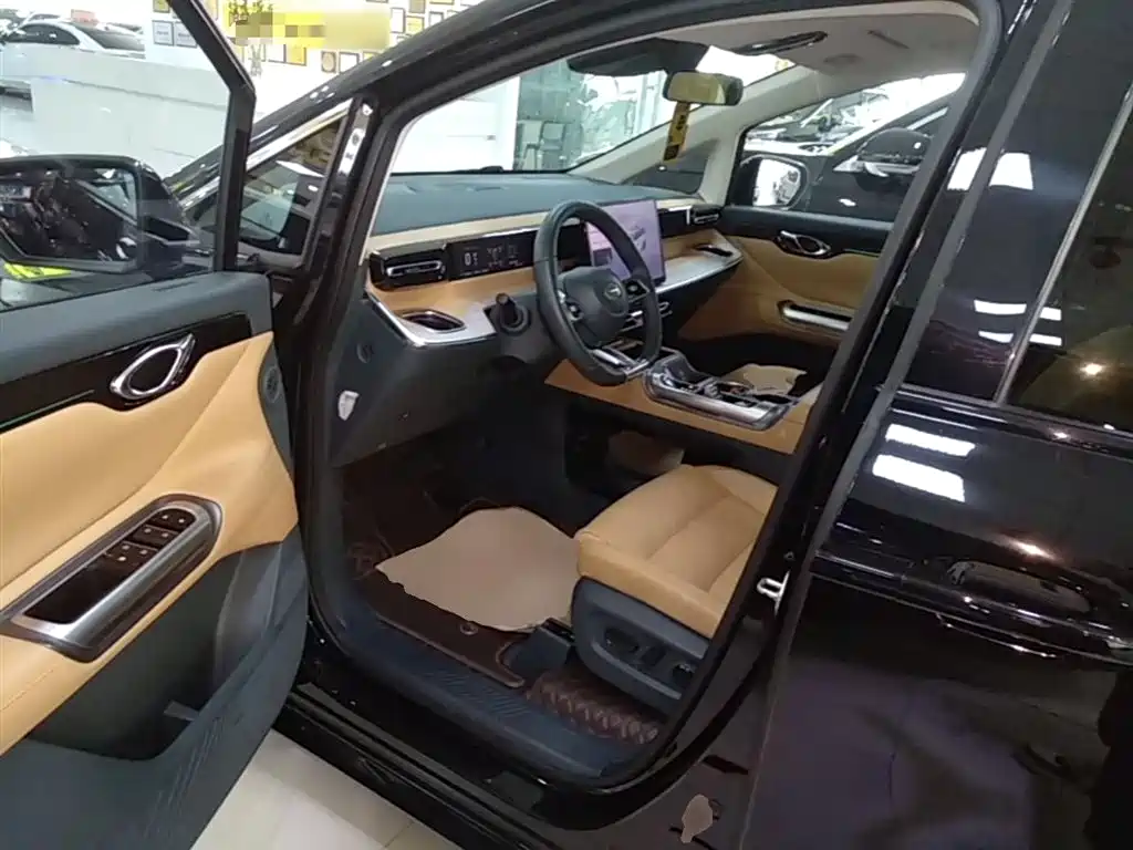 GAC Trumpchi Trumpchi E8 NEV 2024 Model 150km MAX фото 15