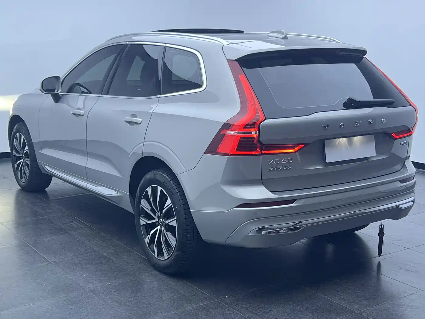 Photo 4 - Volvo XC60