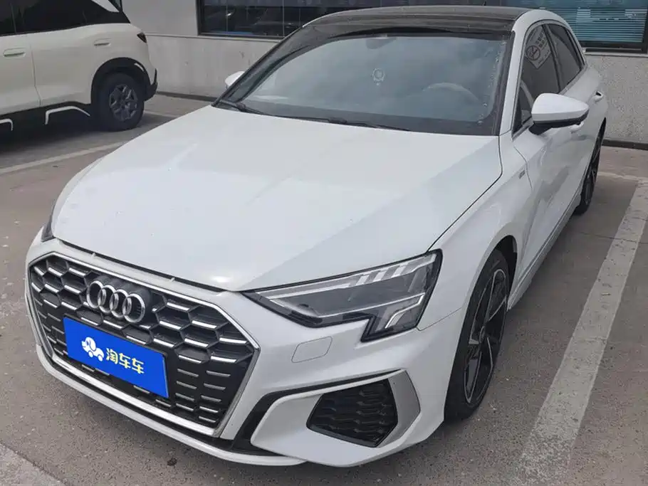 Audi A3 2024 Model Sportback 35 TFSI Fashion Sport