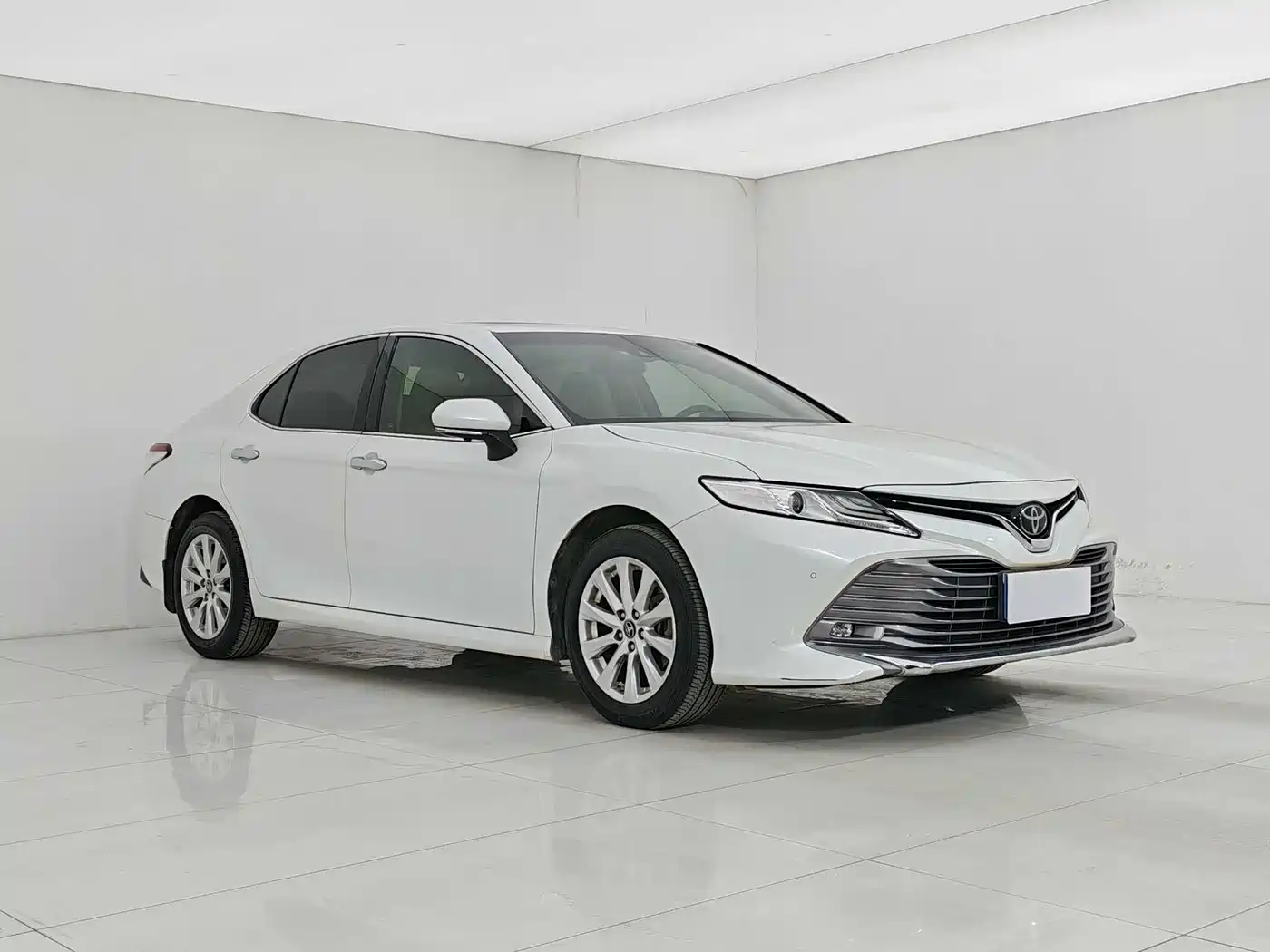 Toyota Camry 2019 2.0G Luxury (China V) фото 3