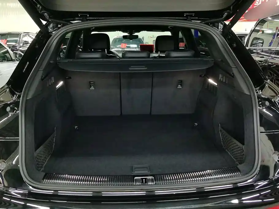 Audi Q5L 2026 2025 Model Year Facelift 45th Anniversary Edition 45 TFSI Luxury Dynamic