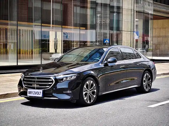Mercedes-Benz E-Class 2025