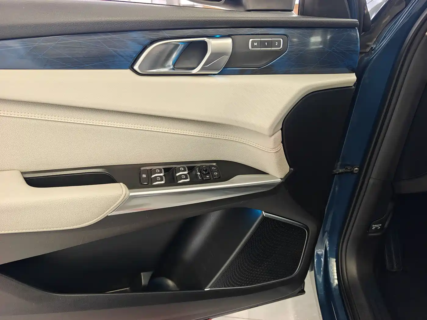 Lynk & Co 01 2019 2.0T 2WD Pro Edition China V фото 10