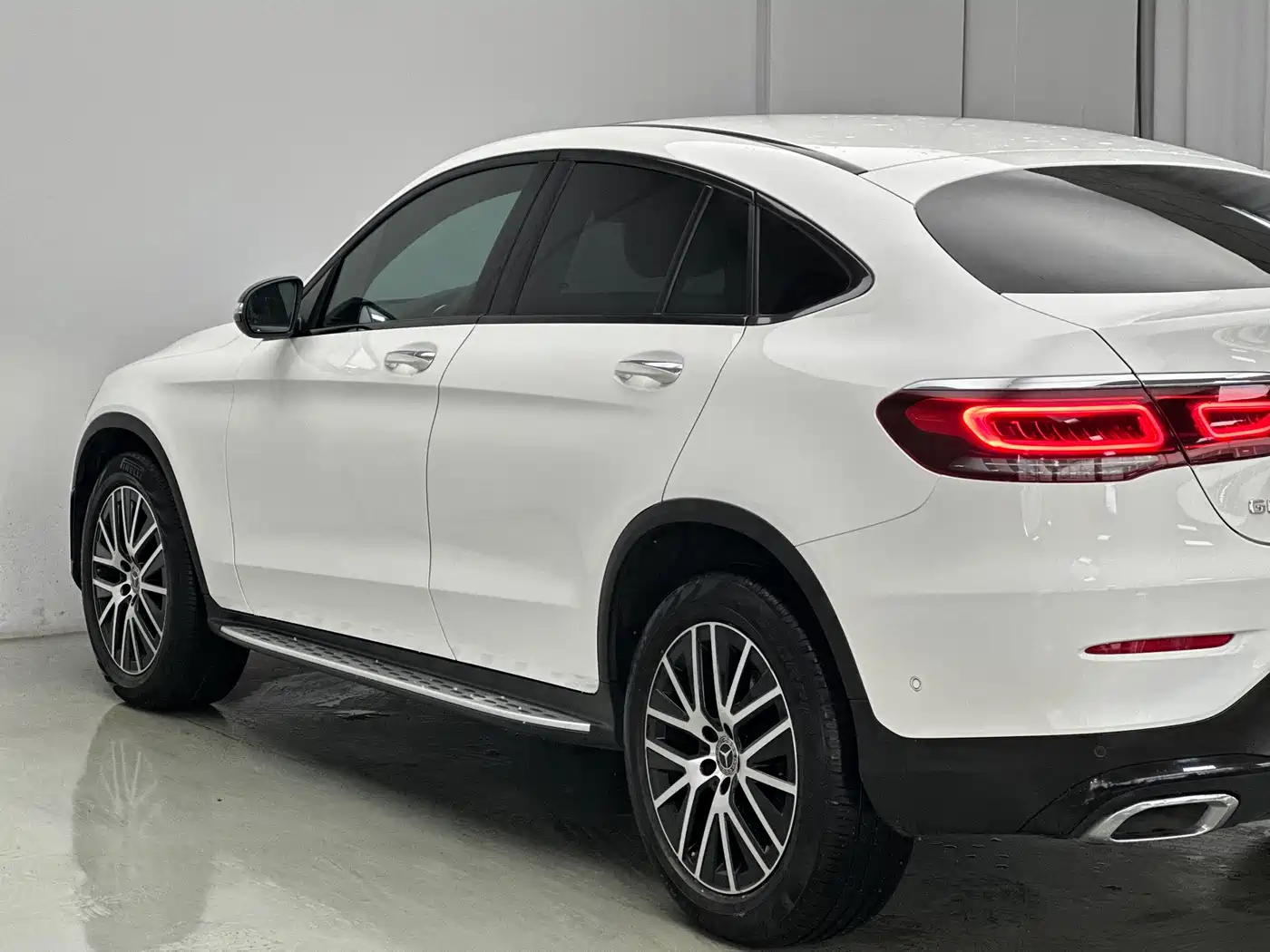 Mercedes-Benz GLC Coupe 2020 GLC 300 4MATIC Coupe SUV фото 14
