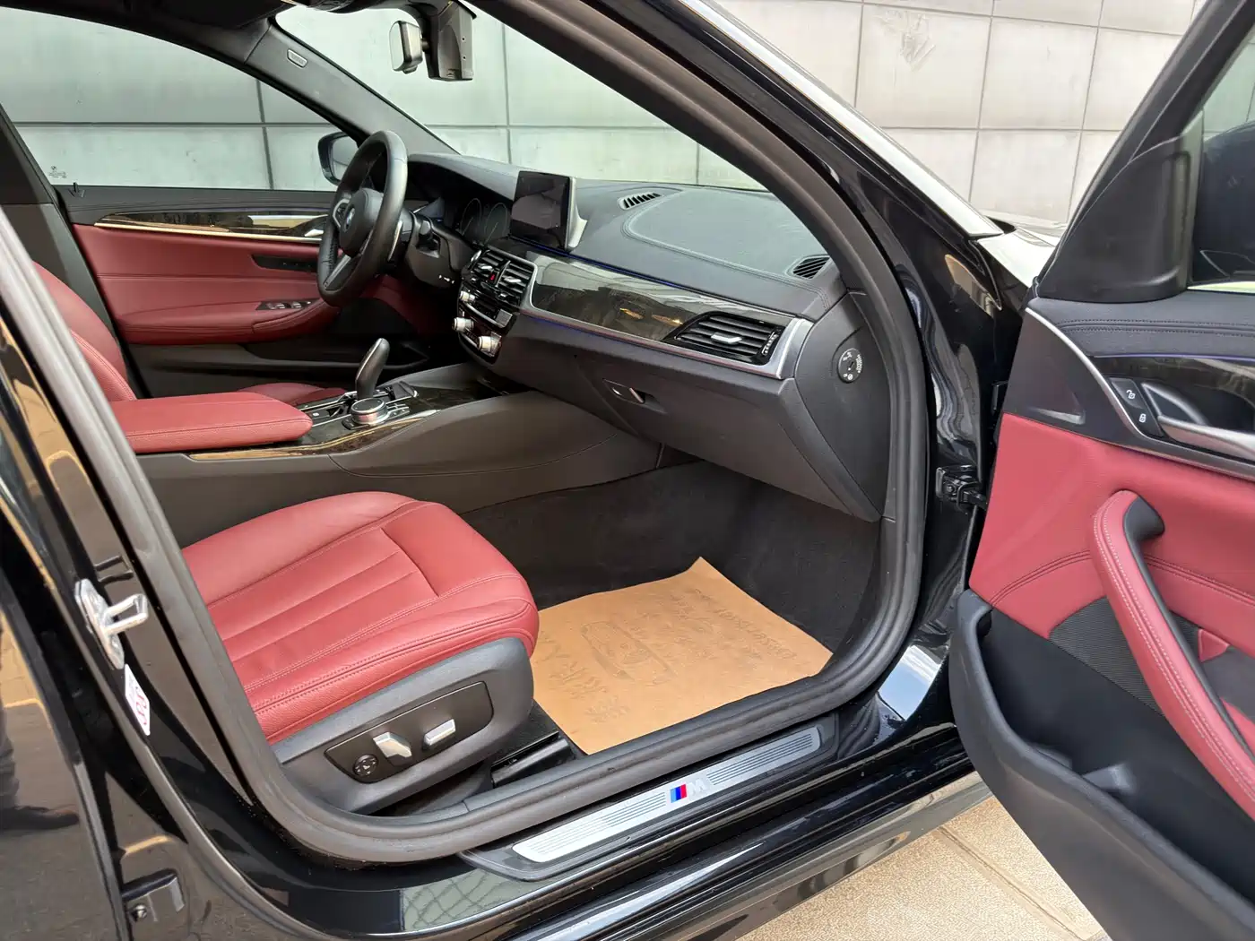 BMW 5 Series 2019 Facelift 530Li Leading M Sport Package фото 34