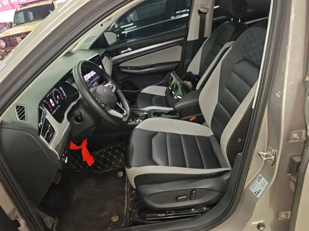 Volkswagen Bora 2023 280TSI DSG Prestige Edition фото 11