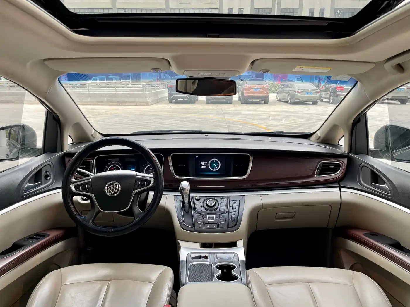 Buick GL8 2018 28T Luxury Model China VI фото 8