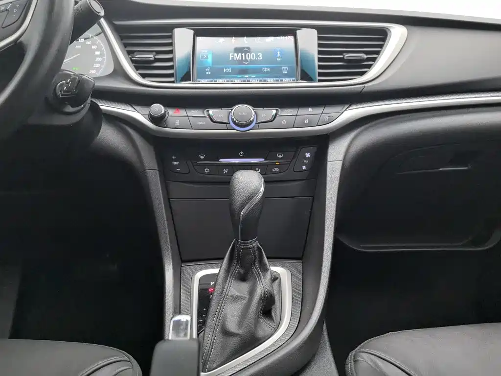 Фото 12 - Buick Excelle