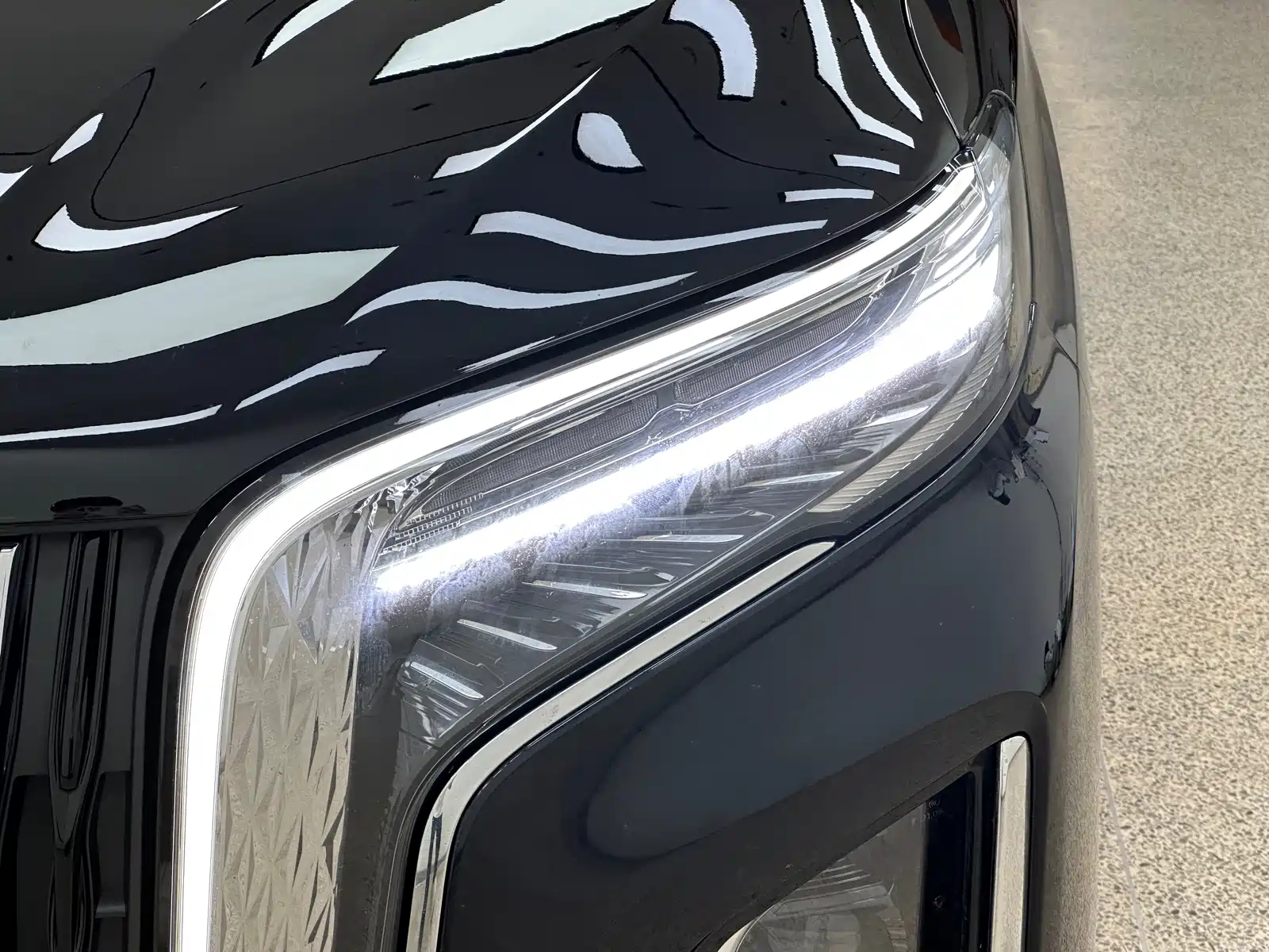 Фото 9 - Hongqi HQ9 PHEV