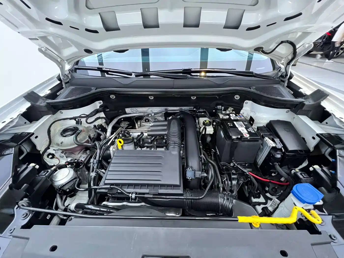 Volkswagen Tharu, миниатюра 24