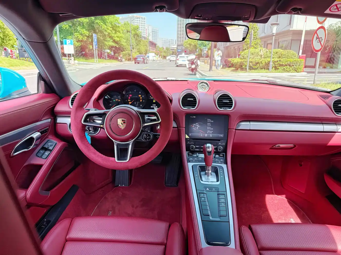 Porsche 718 2018 Cayman 2.0T фото 11