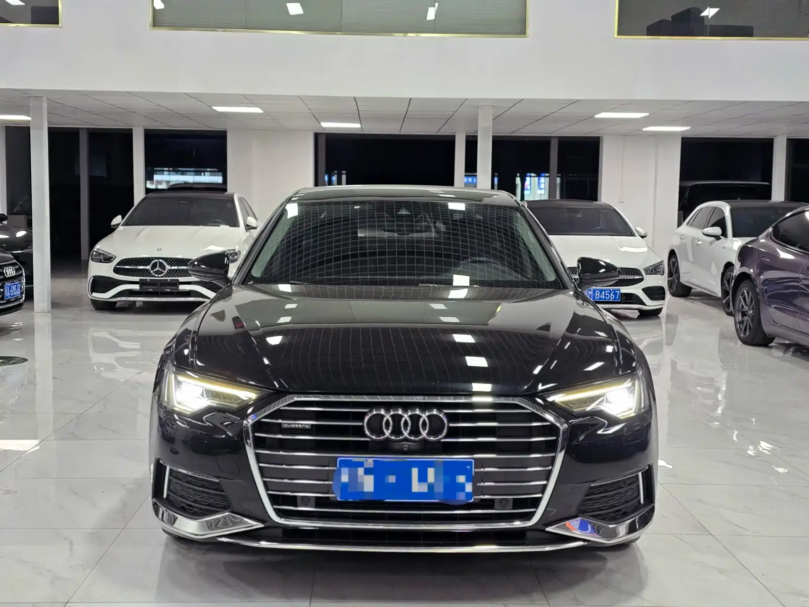 Photo 2 - Audi A6L